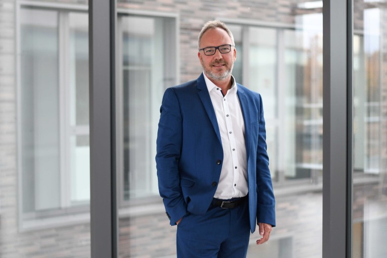 Portrait Uwe Saathoff