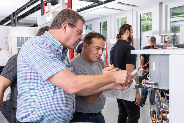 Service und Wartung der Ecodan Wärmepumpen Service und Wartung der Ecodan Wärmepumpen