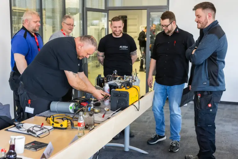 Schulung Qualifikation zum Umgang mit brennbaren Kältemitteln Schulung Qualifikation zum Umgang mit brennbaren Kältemitteln