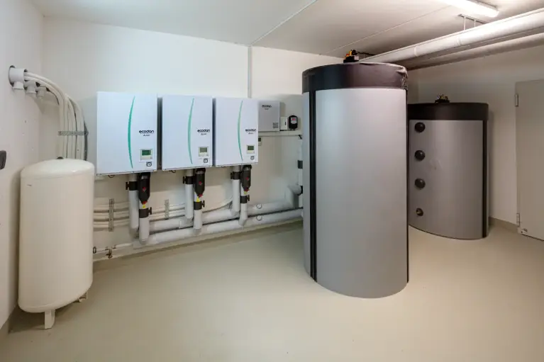 Abbildung Keller des Mehrfamilienhauses mit Innengeräten