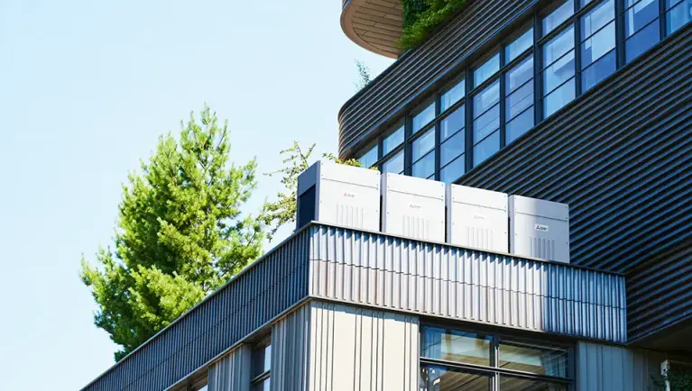 City Multi VRF YXM-Series units on rooftop