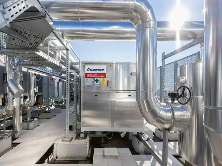 Kaskadenregler mit zentraler VPF-Regelung der Pumpen.