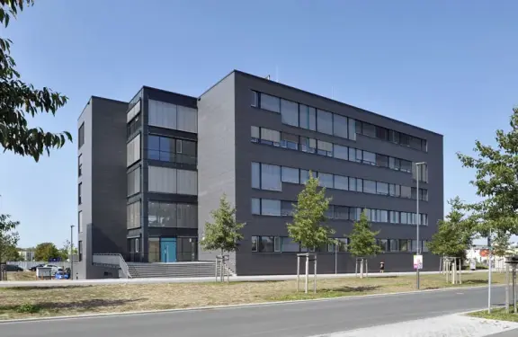 Foto des Büro-Neubaus der Firma Infosim in Würzburg