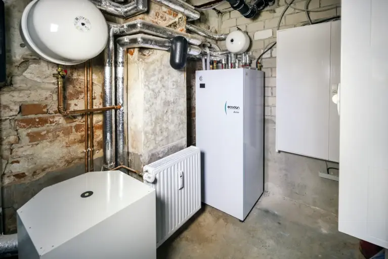 Abbildung Einfamilienhaus Kellerräume Wärmepumpe