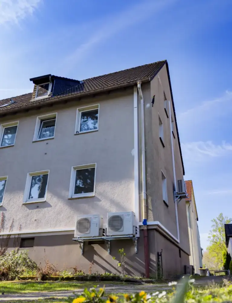 Abbildung Außengeräte an Hauswand