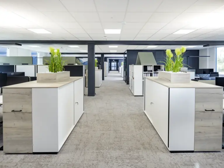 Abbildung Büro offener Raum Referenz Autohaus Menden